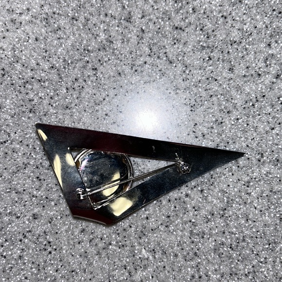 RARE super cool contemporary and modern 80s sculptural pin in silver metal - Picture 2 of 4